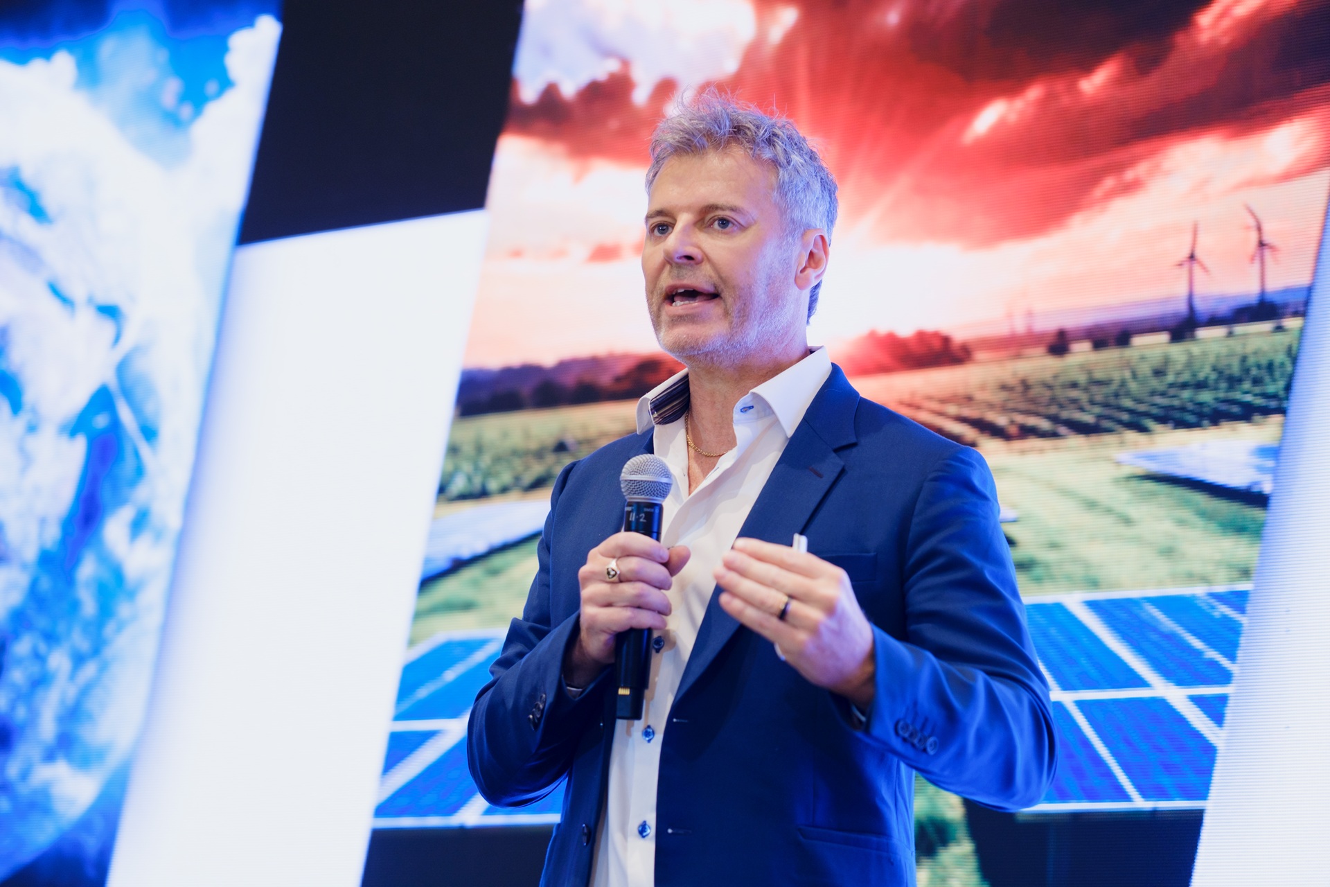 Professor Benjamin Horton delivering a compelling keynote on the urgent realities of climate risk st SGFIN Sustainability Summit 2026.